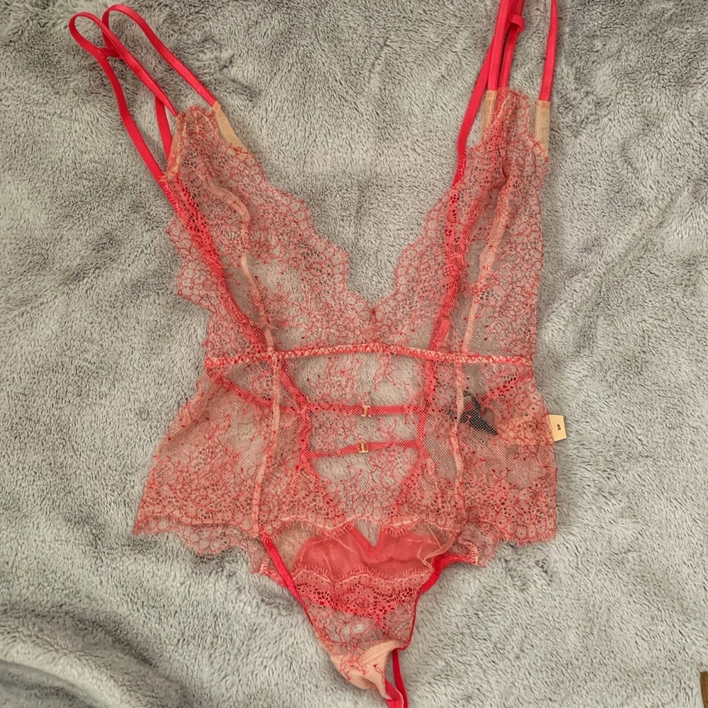 NWT Victoria’s Secret Lace Teddy